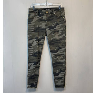 Express Womens Jeans 6R Green Camoflauge Ankle Legging Mid Rise Raw Hem Stretchy